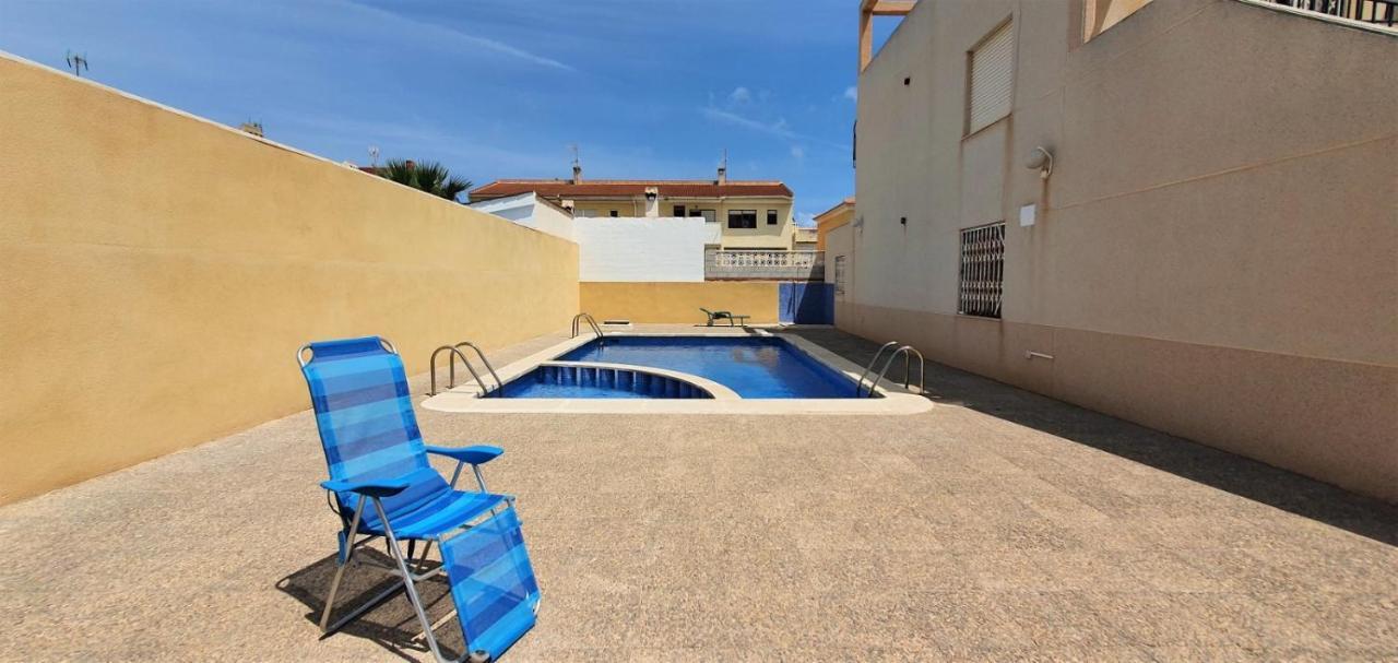 Przytulny Apartament 100m od plaży Torrevieja Zewnętrze zdjęcie