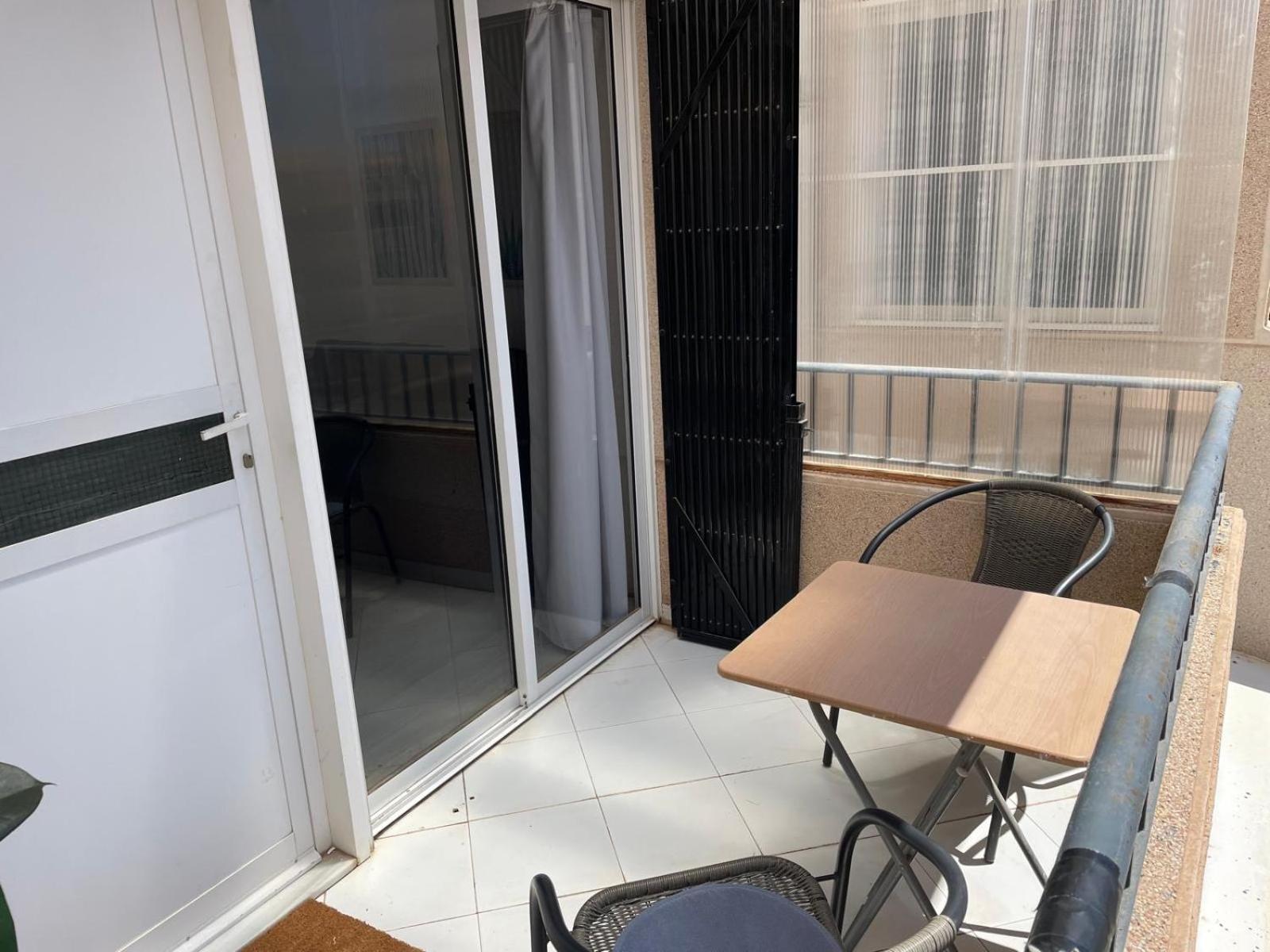 Przytulny Apartament 100m od plaży Torrevieja Zewnętrze zdjęcie